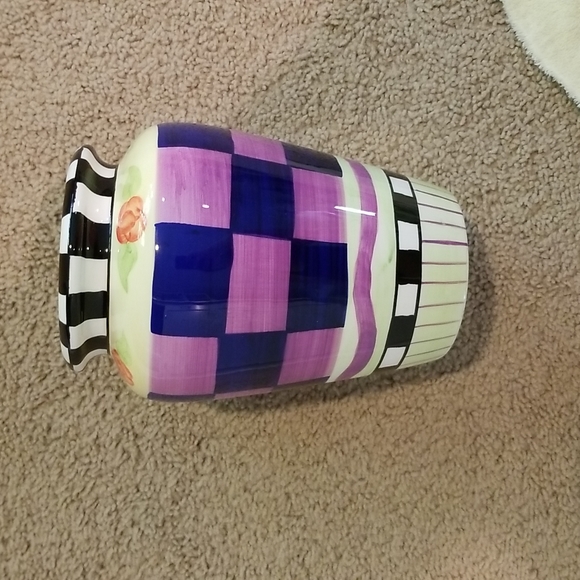 Wangs International porcelain vase - Picture 6 of 6